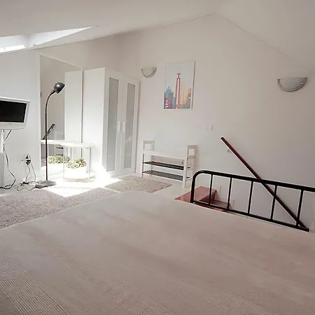 Salgadeiras - Bairro Alto * Lisboa